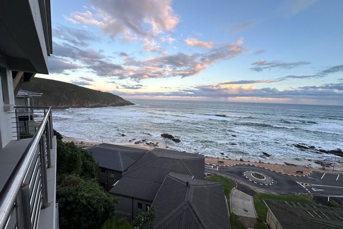 For Sale: 6-bedroom house in Herolds Bay with ocean views and bachelor flat.