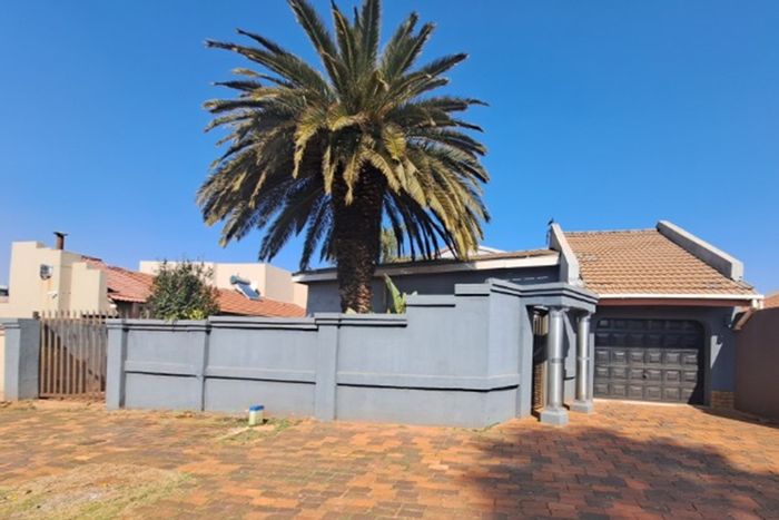 5-Bedroom House For Sale in Lenasia South, Gated Community with Pool and Storage.