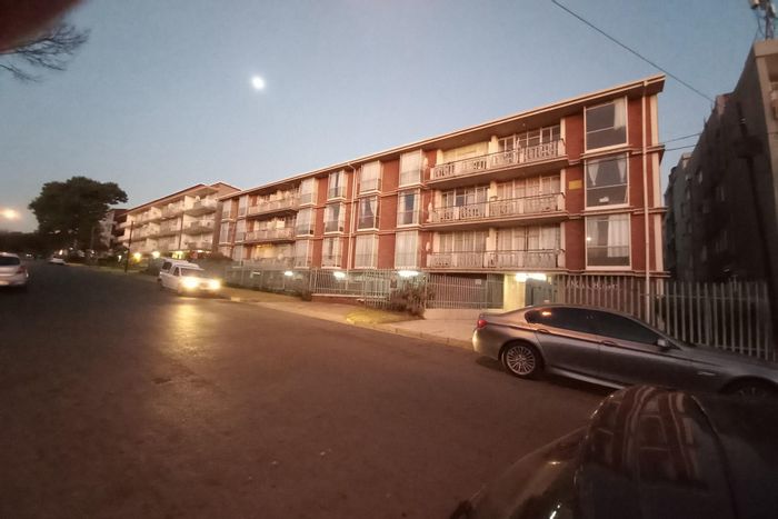 Gresswold Apartment For Sale: 24 units, covered parking, secure access, investment potential.