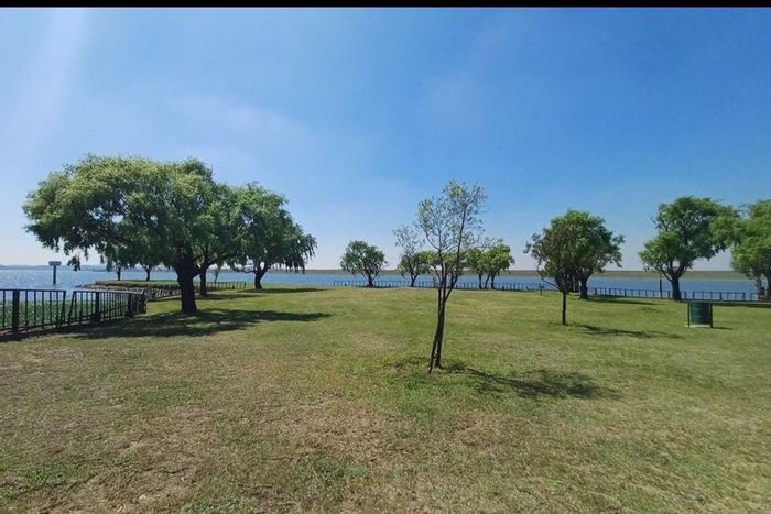 Vacant Land Residential in Bronkhorstbaai For Sale: 996 sqm, security-controlled access.