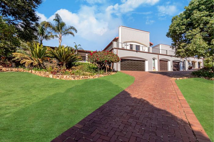 Kloofendal House For Sale: Five bedrooms, office potential, pool, nature reserve views.