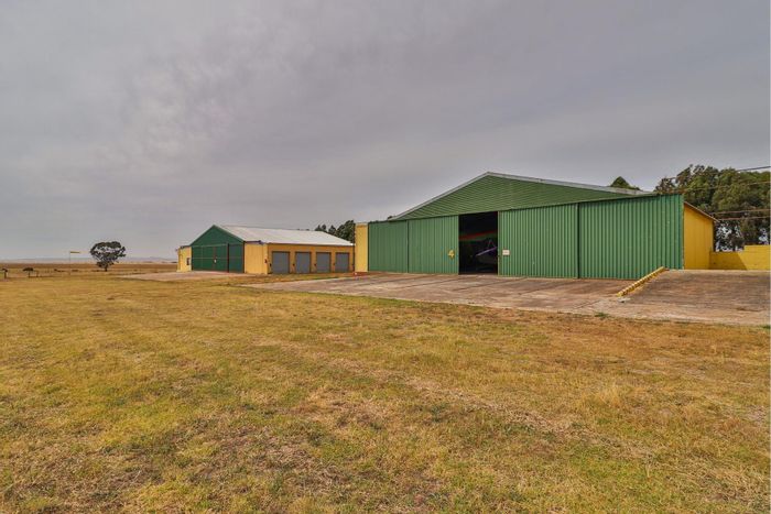 To Rent: Retail Hangar with Office Space and Private Airfield in Malmesbury Rural.