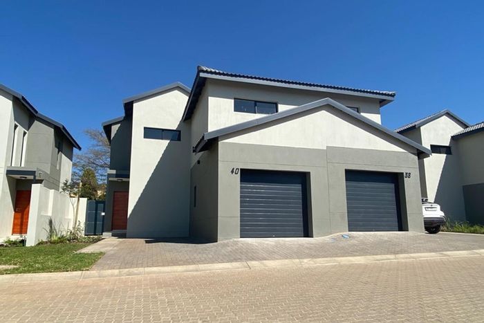 For Sale: House in Nelspruit Ext 37 with private garden, garage, and solar geyser.