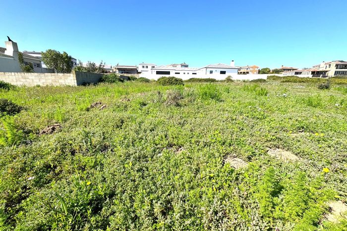 Vacant Land Residential for Sale in Myburgh Park: 1025 sqm, near schools and amenities.