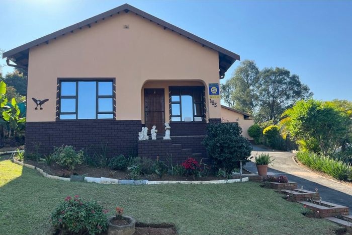 Allandale House For Sale: 4 beds, secure parking, garden, and guest amenities.