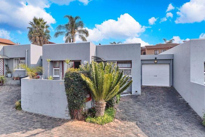 For Sale: 2-bedroom townhouse in Roodekrans with secure parking and pet-friendly policy.