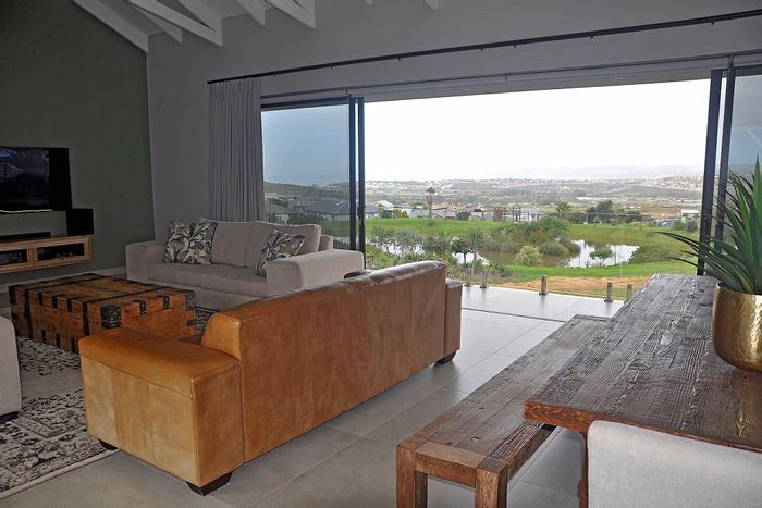 For Sale: House in Monte Christo with panoramic views, gated security, and spacious design.