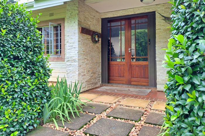 For Sale: Spacious Wembley House with pool, flatlets, and expansive views.