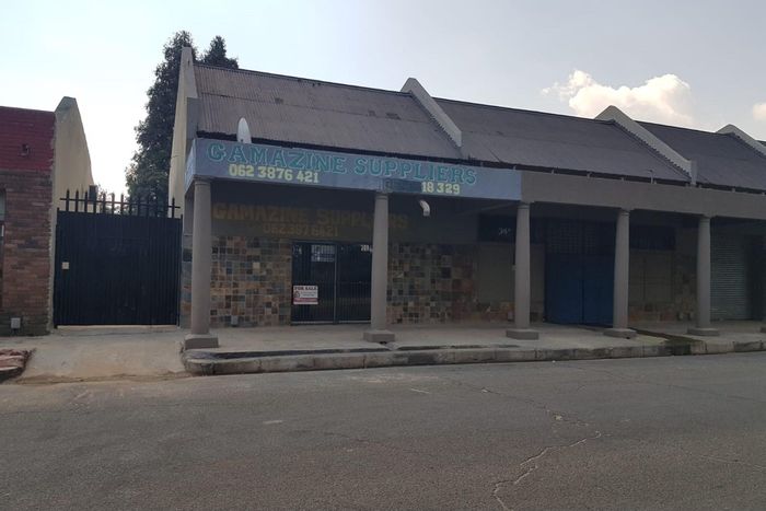 Retail Property For Sale in Brakpan Central: Multiple Units, Strong Rental Income.