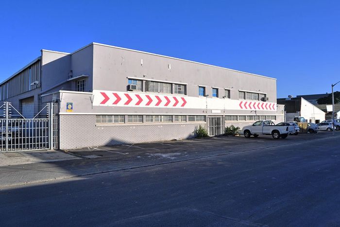 For Sale: Industrial property in Parow Central with ample space and facilities.