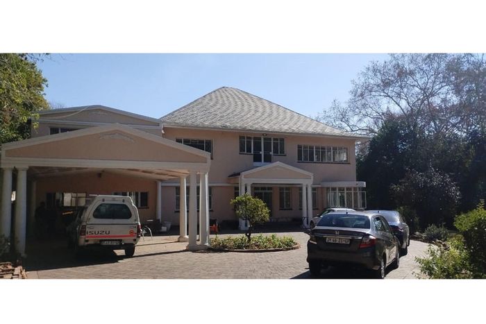 Houghton Estate House For Sale: 4 Bedrooms, Pool, Maid's Quarters, Entertainment Space.