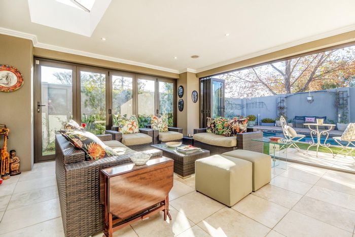 For Sale: Parkhurst House with pool, three en-suites, inverter, and double garage.