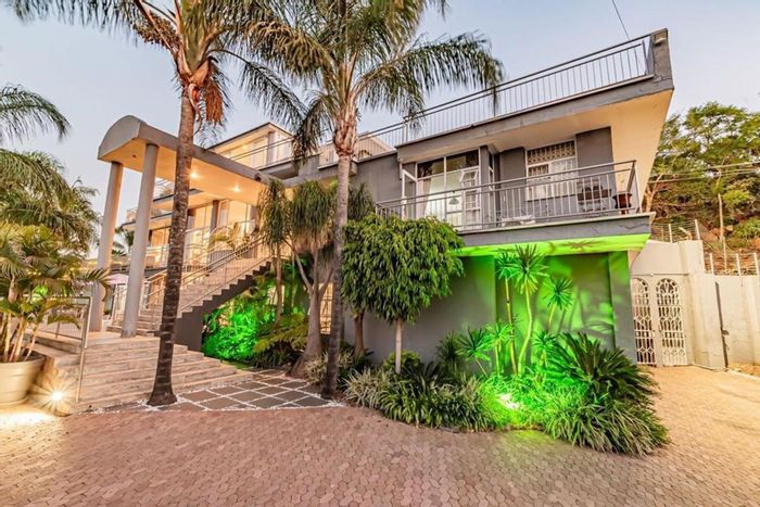 7-Bedroom House For Sale in Waterkloof Ridge with Pool, Flatlet, and Views.