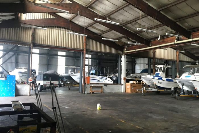 For Sale: Industrial property in Alton with dual entrances, workshop, and overnight facilities.