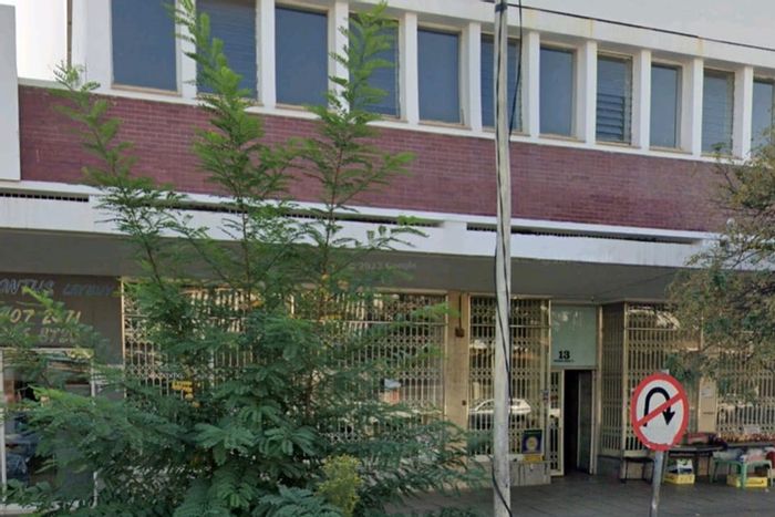 Retail space to rent in Vanderbijlpark Central, 1,178 sqm with high visibility.