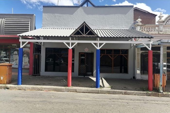 Retail Space with 1-Bedroom Flat in Harrismith Central - To Rent