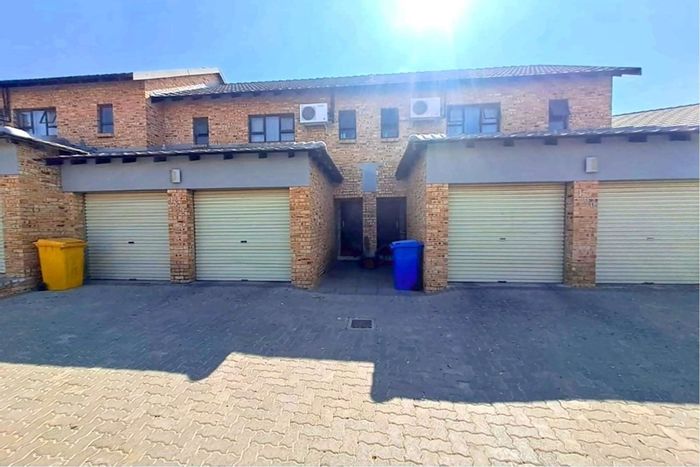 For Sale: Rooihuiskraal North Townhouse with 3 Bedrooms, Double Garage, Pet Friendly.