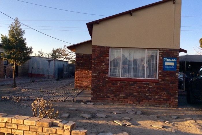 House for Sale in Boitekong Ext 3, near Boitekong Mall, ideal for investors.