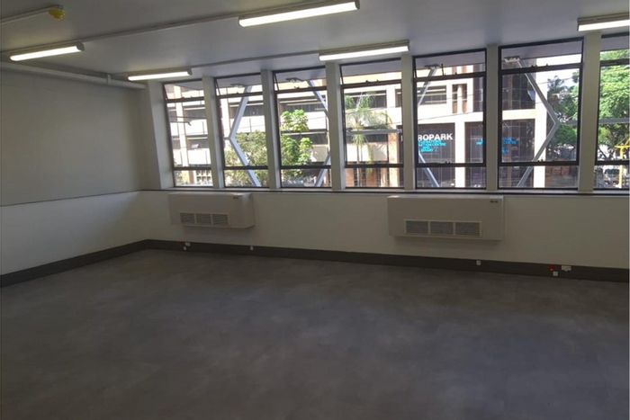 Prime office space for rent in Pretoria Central, near Louis Pasteur Hospital.