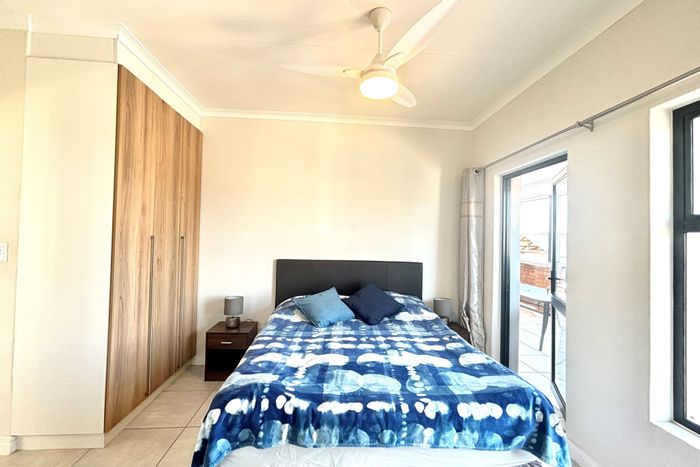 Fully furnished 2-bed apartment in Ballito Central with premium amenities, To Rent.