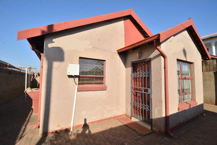 3-Bedroom House for Sale in Protea North, near amenities and parking available.