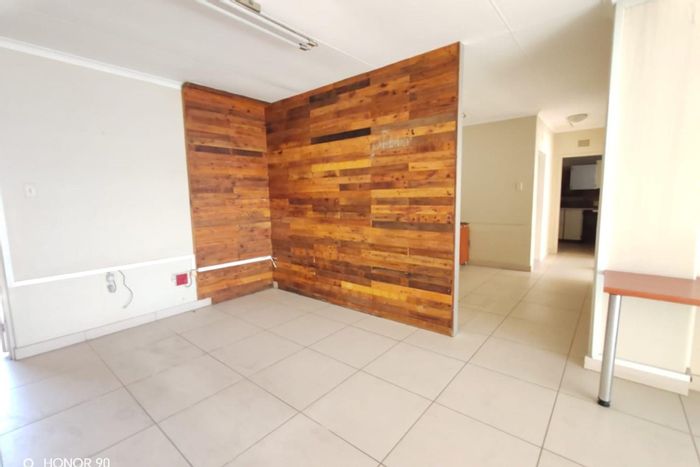 Nelspruit Central Apartment For Sale: 2 bedrooms, business zoning, prime CBD location.