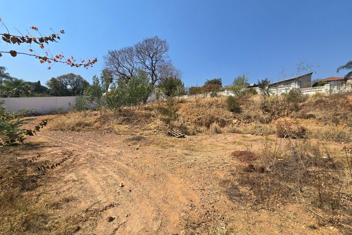 Vacant Land Residential For Sale in Waterkloof Ridge, 1487m2 near amenities.