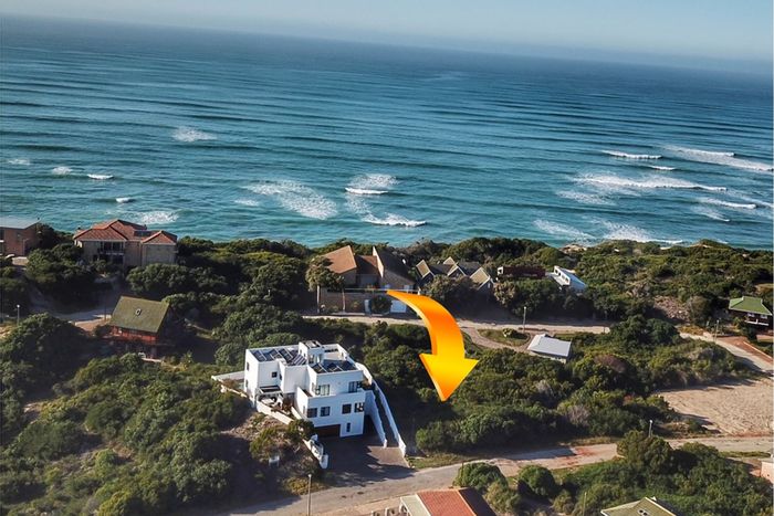 Vacant Land Residential For Sale in Paradise Beach, 664 sqm near the beach.
