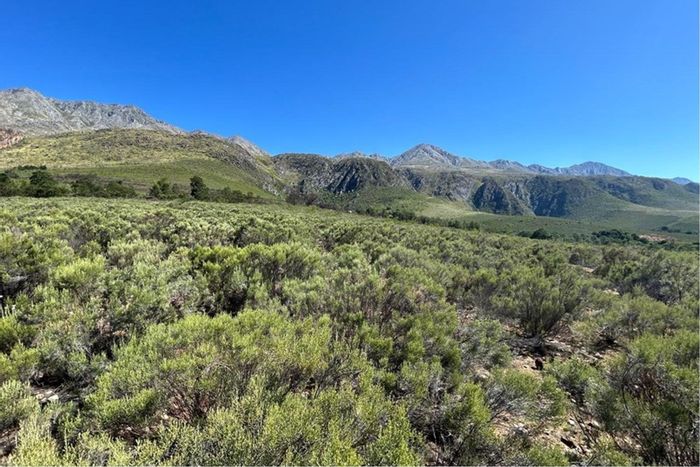 Vacant Land Residential for Sale in Oudtshoorn Rural: 30,180 sqm with mountain views.