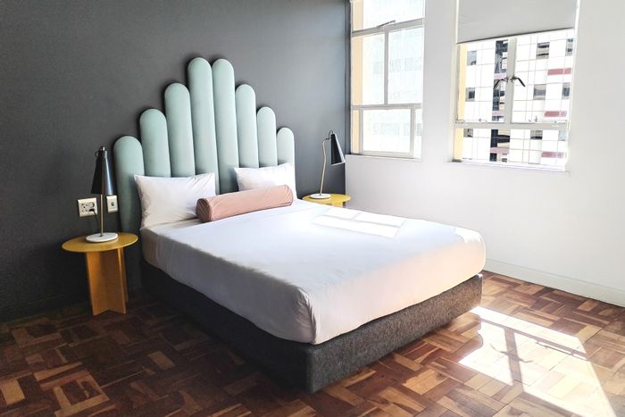 For Sale: Apartment in Cape Town City Centre with amenities and secure access.