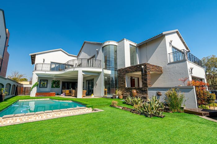 For Sale: House in Waterfall Country Village with pool, cinema room, and staff accommodation.