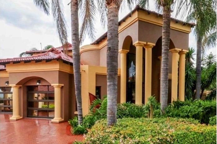 For Sale: Spacious 5-bedroom house in Birdwood Estate with lush garden and garage.