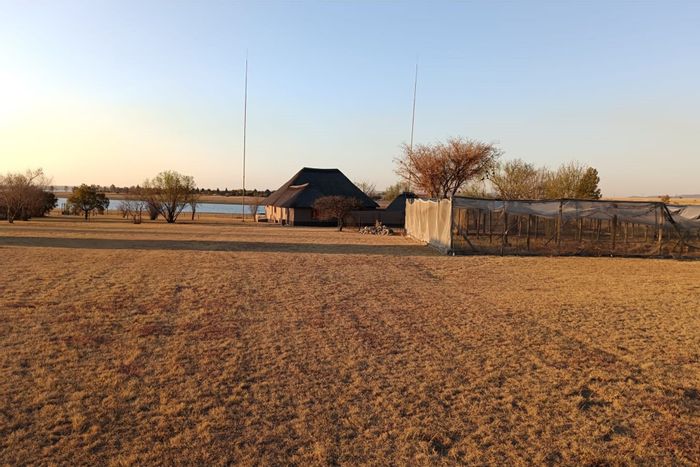 For Sale: Oranjeville Central House with 100m waterfront, splash pool, and garages.