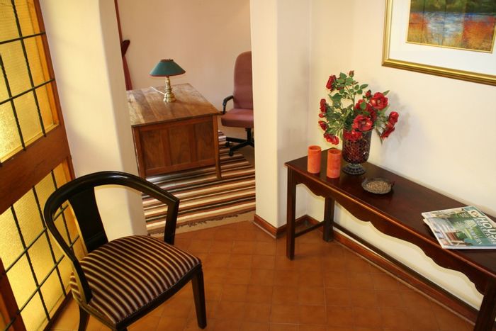 Waterkloof Ridge House For Sale: 4 beds, pool, garden, ample parking.