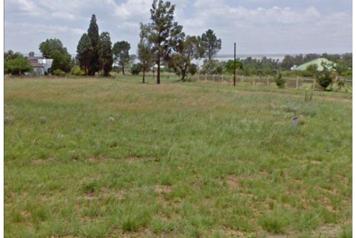 Vacant land for sale in Deneysville Central, 3732m² near Mafehleng Nature Reserve.