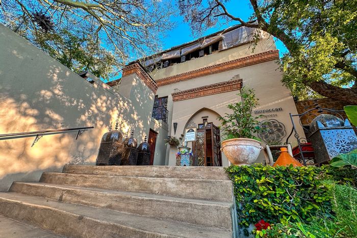 For Sale: Unique Menlo Park house with Moroccan design, multiple living spaces, and commercial potential.