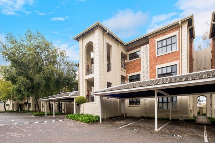 Bryanston Townhouse For Sale: 2 beds, pool, secure parking, near amenities.