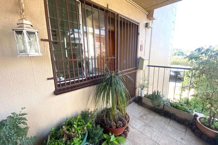 Sonneglans Apartment For Sale: 2 bedrooms, garden, community amenities for 50+.