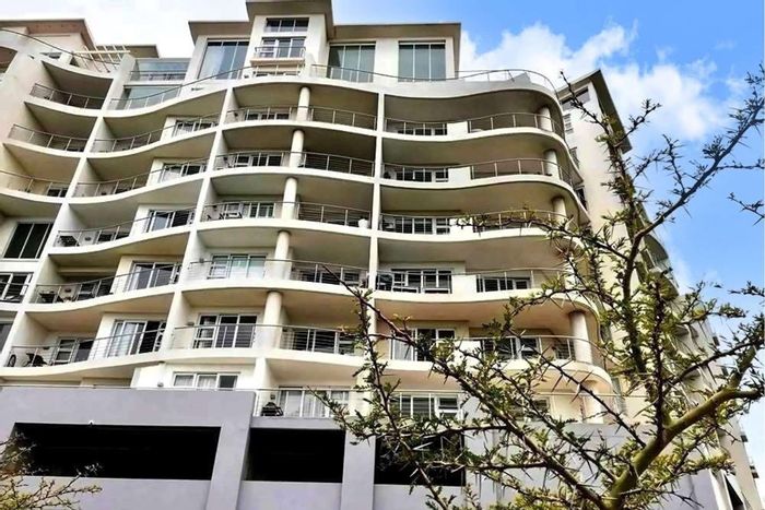 For Sale: Apartment in St Georges Park with 3 bedrooms, secure parking, and views.
