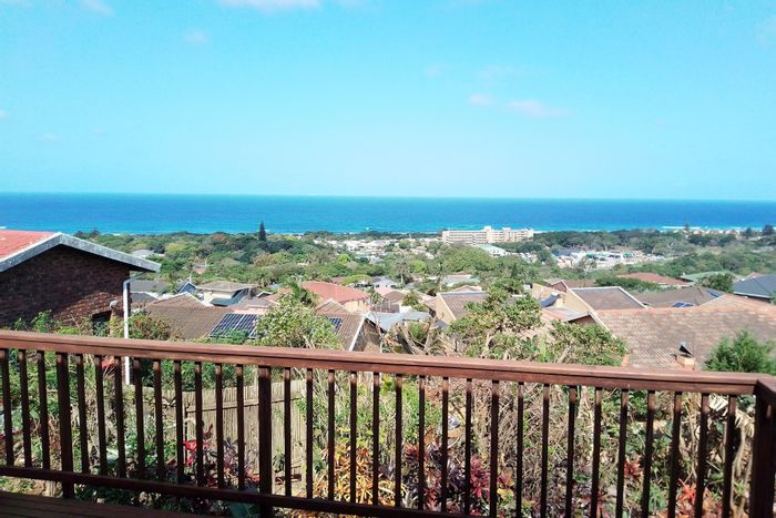 Illovo Beach Townhouse For Sale: Two bedrooms, sea views, secure estate living.