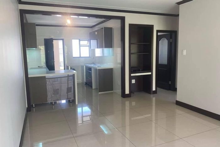 Fourways Apartment To Rent: 2-bed, pool, security, tennis court, close to amenities.