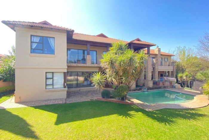 Spacious 5-bedroom house with pool and garden in Birdwood Estate, For Sale.