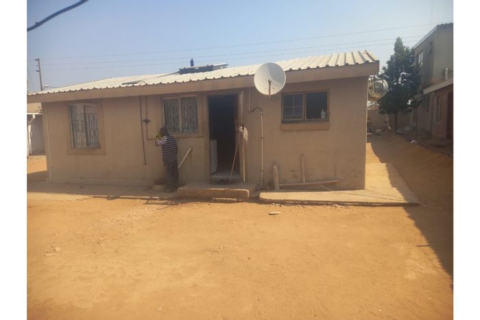 For Sale: House in Seshego with nearby amenities and viewing available.