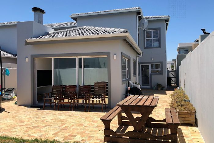 House To Rent in Sagewood: 3 beds, garden, braai room, 24-hour security.