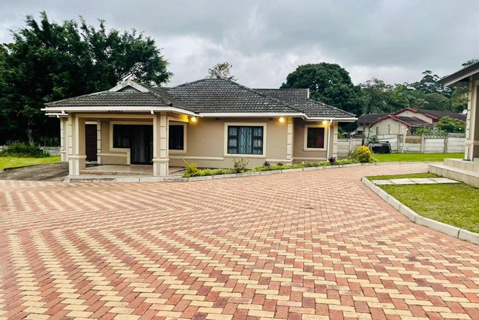 For Sale: Townhouse in Yellowwood Park with pool, garden, and garage.