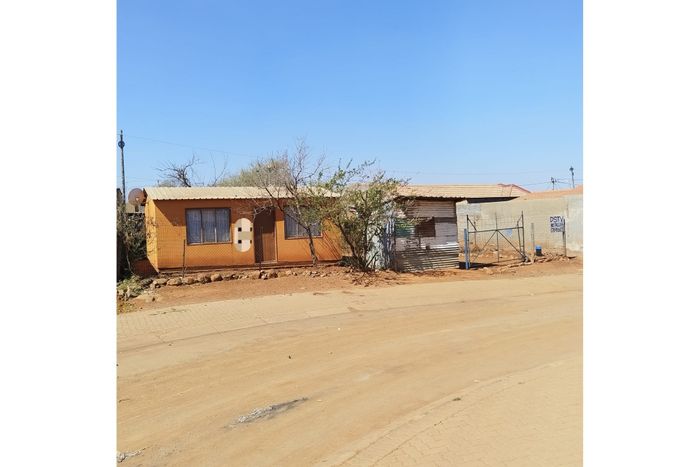 Two-bedroom house with open plan living and spacious yard in Orange Farm, For Sale.