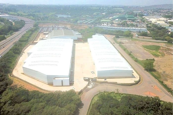 Industrial warehouse space for rent in Mount Edgecombe Central, ideal for logistics.