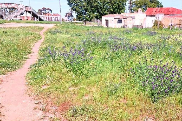 Vacant Land for Sale in Kalbaskraal: 1,757m2 with Development Potential