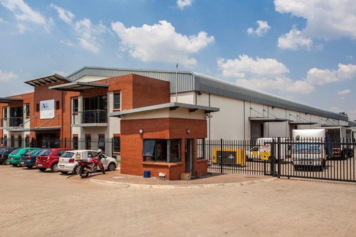 For Sale: Industrial property in Pomona with 2650sqm warehouse, 24/7 security.