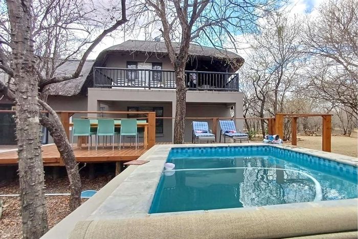 Marloth Park Central House For Sale: Spacious, private, pool, and holiday rental potential.